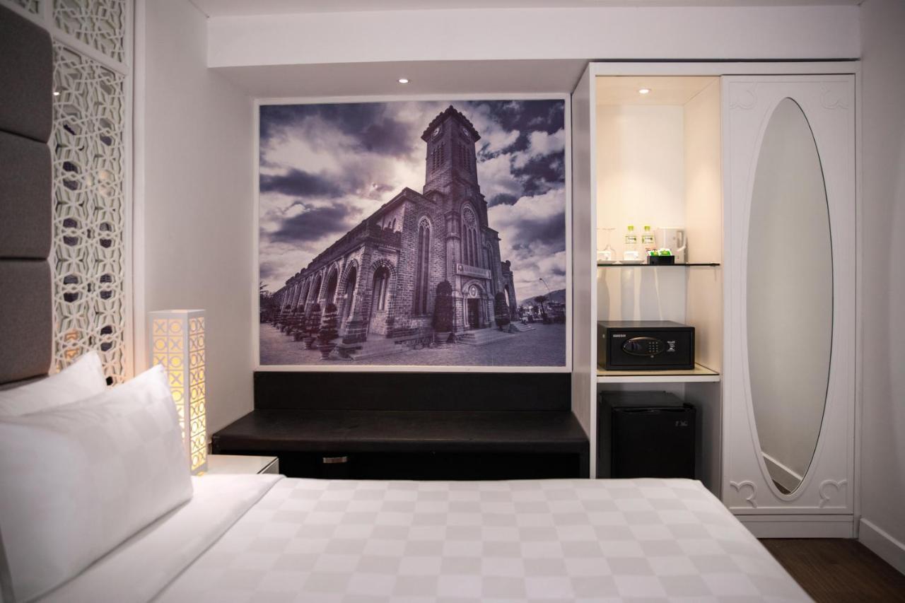 Hanoi Victor Metropolis Hotel & Rooftop Bar Exterior photo
